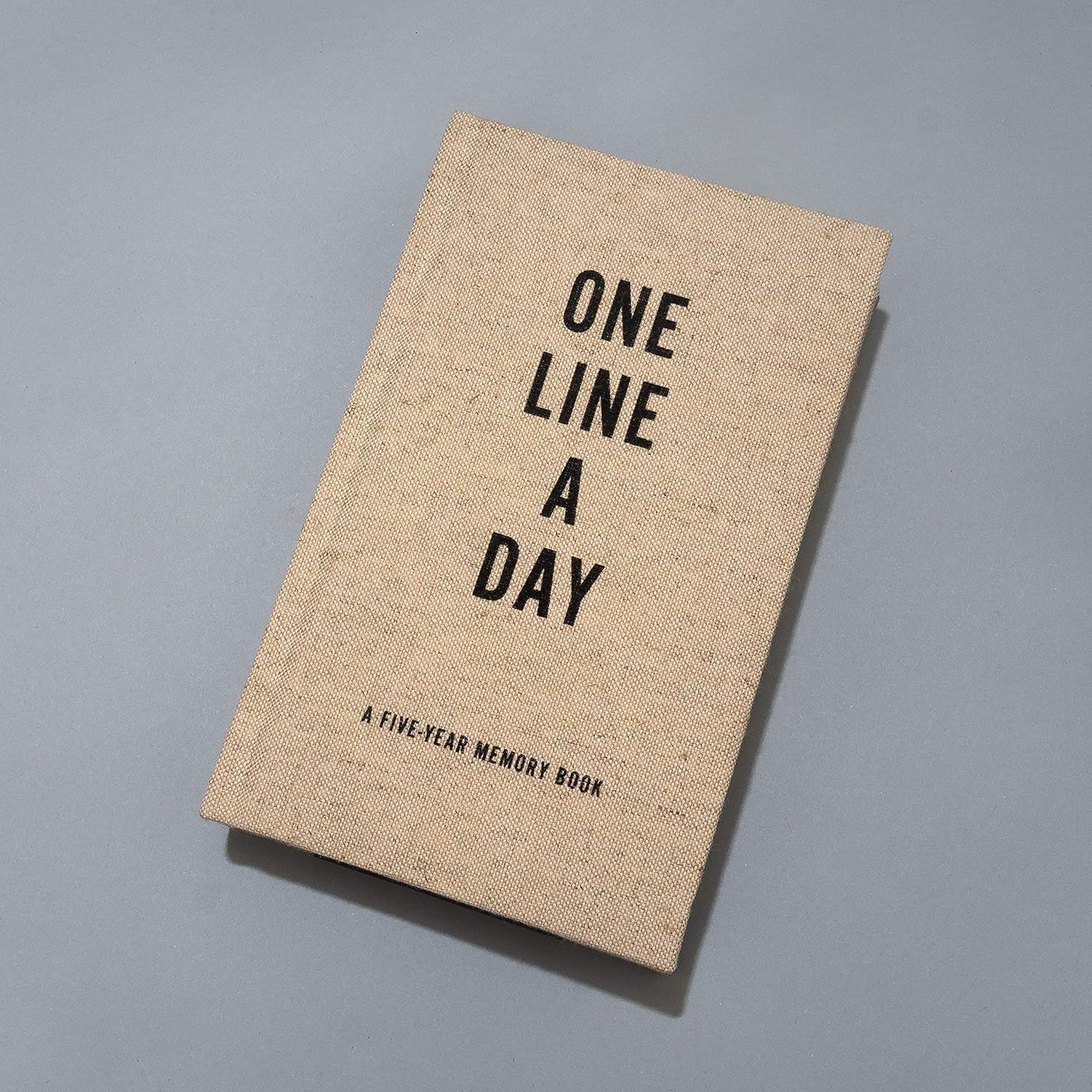 Canvas One Line a Day: A Five-Year Memory Book (Yearly Memory Journal and Diary, Natural Canvas Cover) ? ? ? ? ? - Image 5